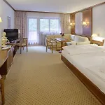 Valara Alpine Art Готель 4*