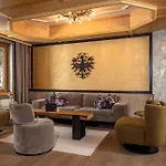 Valara Alpine Art Тукс