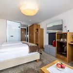 Готель Valara Alpine Art 4*