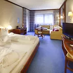 Hotel Valara Alpine Art Tux