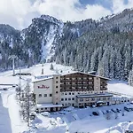 Hotel Valara Alpine Art 4*