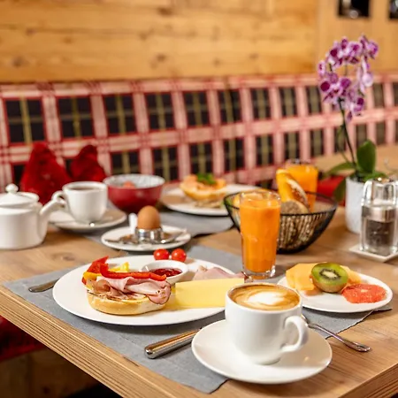 Valara Alpine Art Hotel