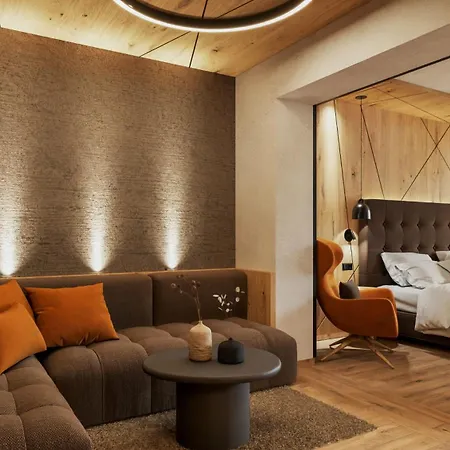 Valara Alpine Art 4*