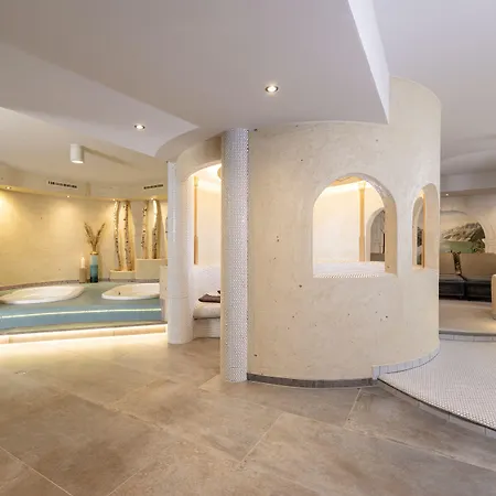 Valara Alpine Art Hotel