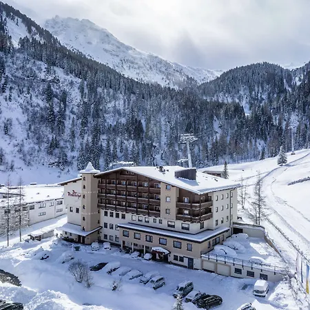 Hotel Valara Alpine Art 4*