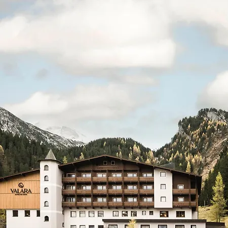 Valara Alpine Art 4*