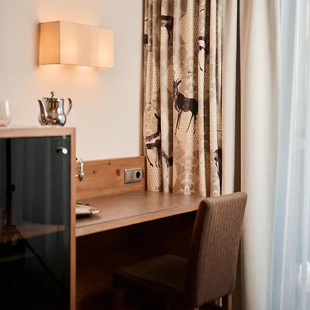 Valara Alpine Art Hotel Tux