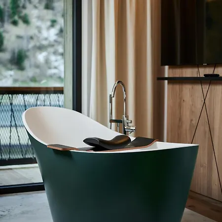 Valara Alpine Art Hotel