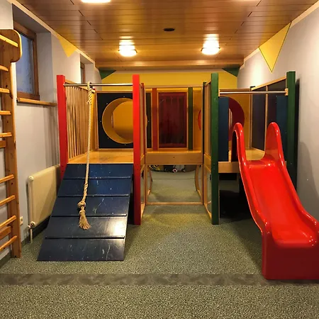 Hotel Valara Alpine Art 4*