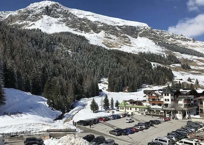 Valara Alpine Art Hotel Tux