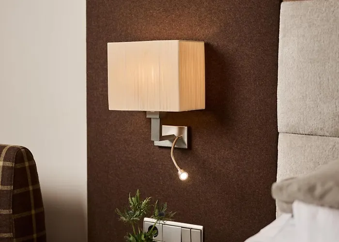 Valara Alpine Art Szálloda Tux