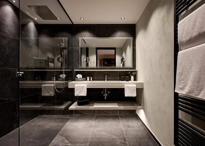 Valara Alpine Art Hotel 4*