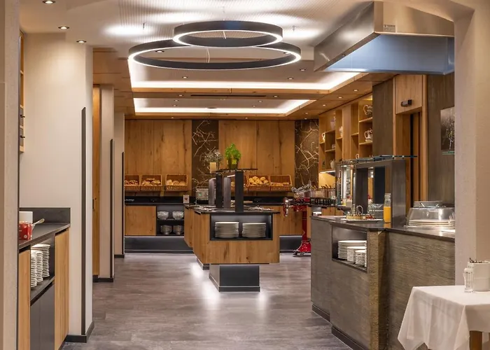 Valara Alpine Art 4*