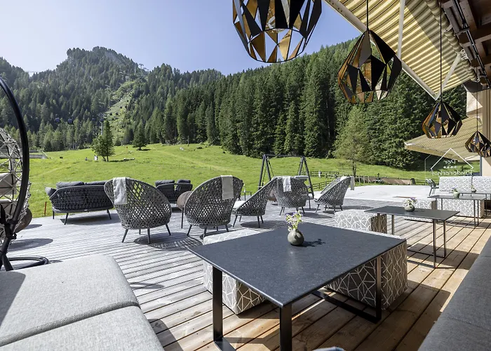 Valara Alpine Art Hotell