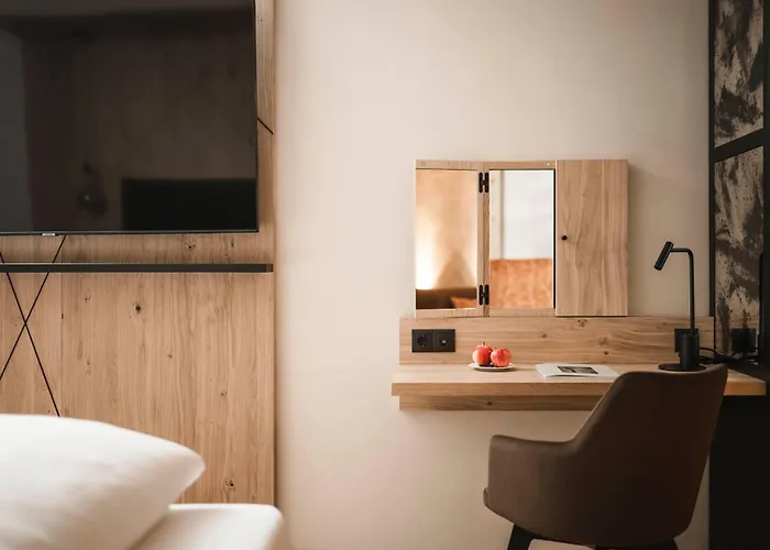 Hotell Valara Alpine Art 4*